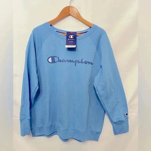 Champion Team Light Blue Powerblend Women's Plus Size Crew Neck Sweater size 1X - Picture 1 of 8